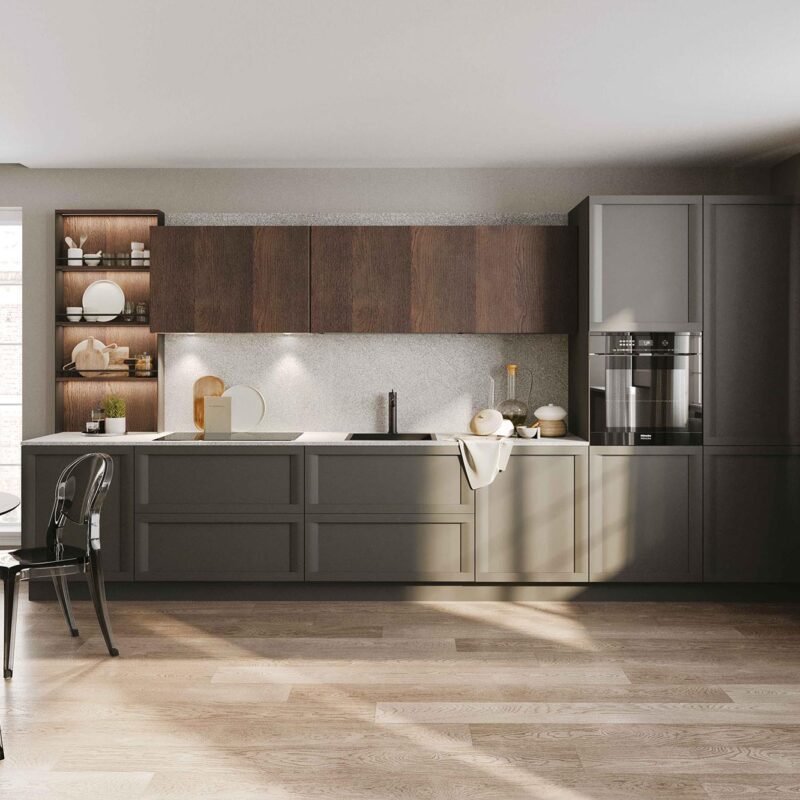 Cucina lineare con boiserie