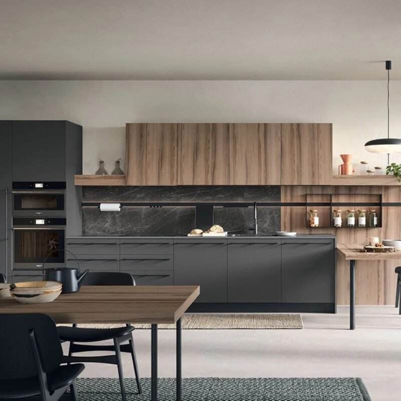 Cucina Carol con maniglia in versione laterale con bancone sporgente